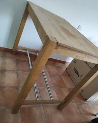 Tavolo da bar