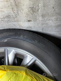 Quattro gomme 235/55/18 al 70%