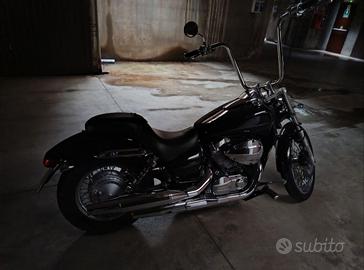 Honda Shadow 750 black spirit