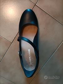 Scarpe nere n. 39