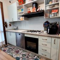 Cucina completa di elettrodomestici 