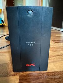 APC Back-APC UPS 700 VA, 230 V, AVR, prese Schuko