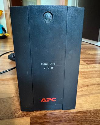 APC Back-APC UPS 700 VA, 230 V, AVR, prese Schuko