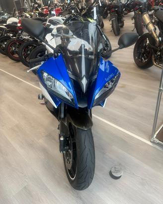 Yamaha YZF R6
