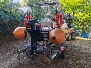 Gommone completo di carrello