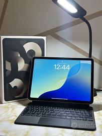 Ipad air 5a generazione 2022 + keyboard