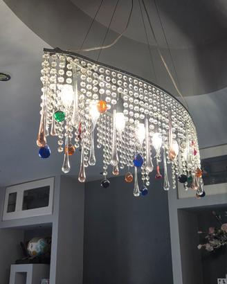 lampadariocon gocce di vetro