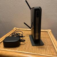 Router Netgear N300 DGN2200