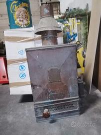 Antica caldaia da arredo