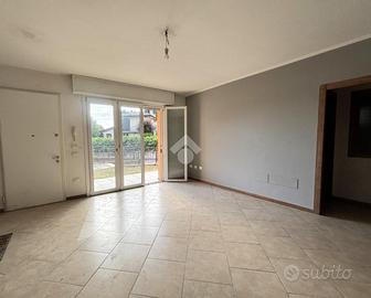 PORZIONE DI BIFAMILIARE A GONZAGA