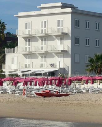 Beach 35 Appartamenti fronte mare con piscina