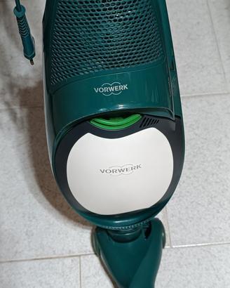 Aspirapolvere Vorwerk Folletto VK 140 rigenerata. 