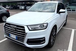 Audi Q7 V6 3.0 TDI 150kW quattro tiptronic