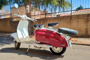 Lambretta Innocenti 150 colori e ricambi originali