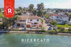 Villa di 220 m² con più di 5 locali e box auto a P