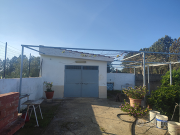 Terreno con garage