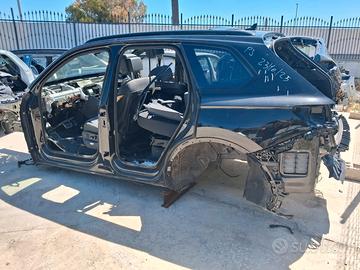 Scocca ricambi volkswagen touareg 2023