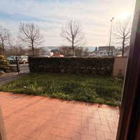 Bilocale levane ingresso indipendente e resede