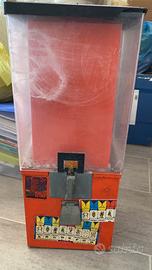 Distributore palline