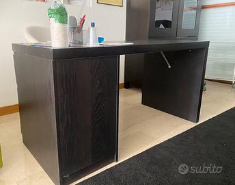 Scrivania in legno colore testa di moro