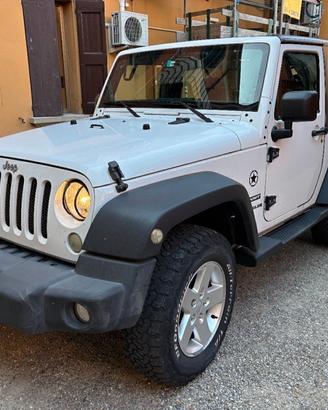 Jeep Wrangler 3 porte Wrangler 2.8 crd SPORT auto