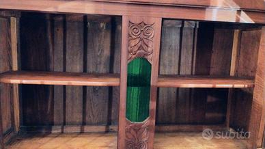 Dispensa antica con 2 ante in vetro lavorato