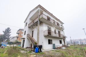 Villa Bifamiliare - soluzione personalizzabile!