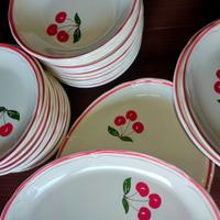 Set da tavola in ceramica bianca