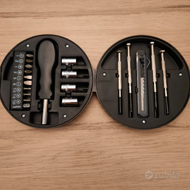 Set cacciaviti e chiavi a bussola da viaggio