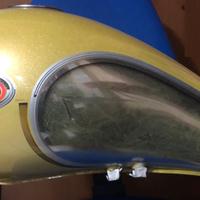 Serbatoio e pedane per Moto Guzzi  California