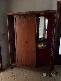 Due mobili attaccapanni antichi