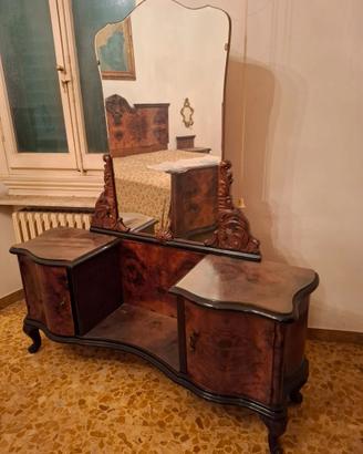 Toilette stile Chippendale