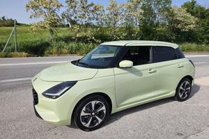 SUZUKI Swift 1.2 Hybrid Automatica CVT