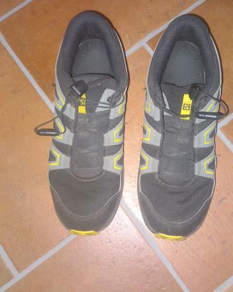 Scarpe da trekking  marca Salomon da donna n.  39