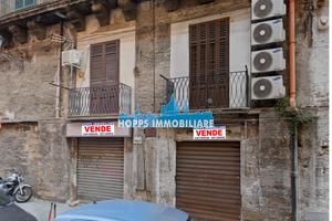 2 magazzini via cesare battisti mq.30 e mq 40