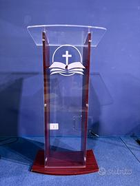 Podio per conferenze/ pulpito