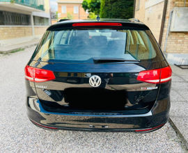 Passat B8 1.6 TDI full optional
