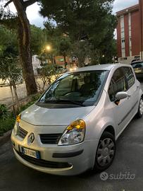 Renault modus anno 2005