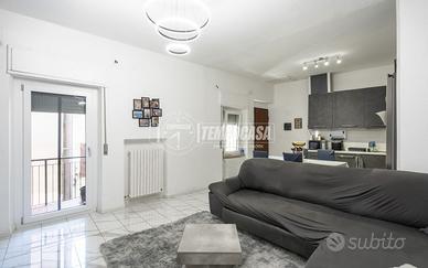 Soluzione indipendente centro storico Civitanova A