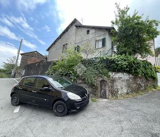 CASA SEMINDIPENDENTE A ARQUATA SCRIVIA