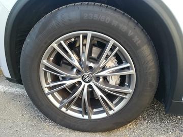 Cerchi orig. Alfa Stelvio R18 e gomme Continental 