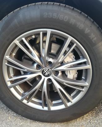 Cerchi orig. Alfa Stelvio R18 e gomme Continental 