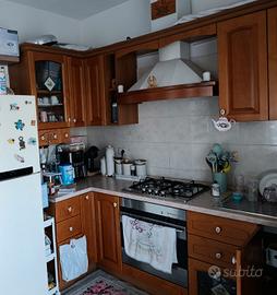 cucina in legno massello