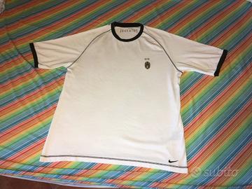 T-SHIRT NIKE "LA PROPRIETA' DI JUVENTUS" ORIGINALE