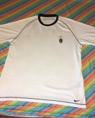 T-SHIRT NIKE "LA PROPRIETA' DI JUVENTUS" ORIGINALE