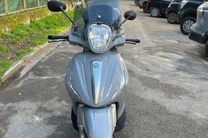 Piaggio Beverly 350