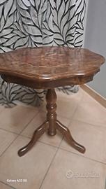 tavolinetto in legno