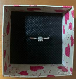 Anello solitario in argento - diametro 1.5 cm