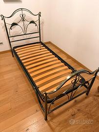 Letto singolo  in ferro battuto più materasso