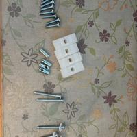 Lettino in legno, Pali birillo